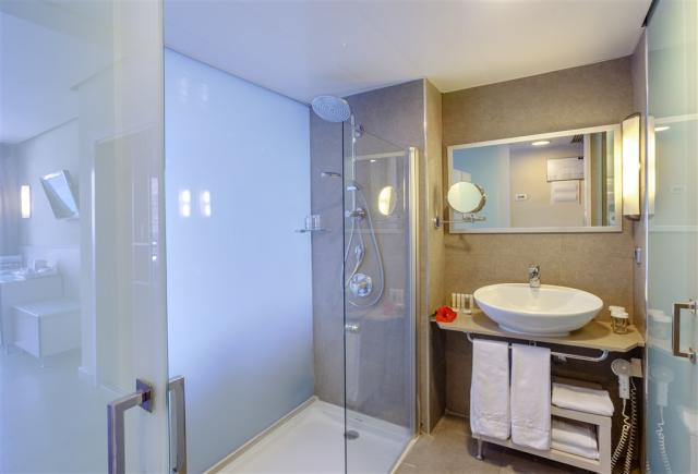 BSANTI_ROOM_63.jpg