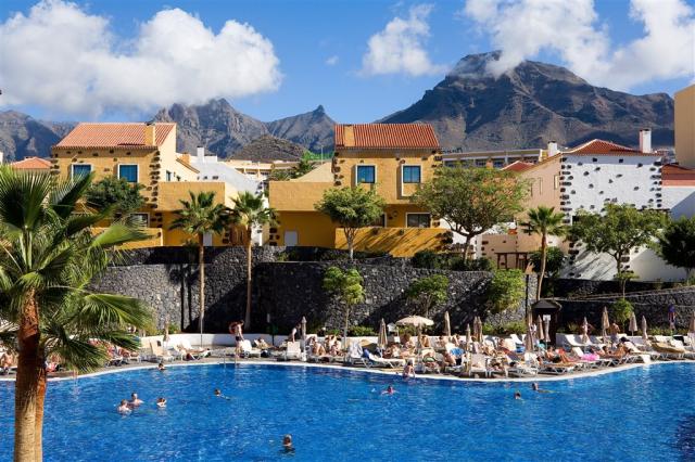Hotel-Isabel-Pools-8.jpg