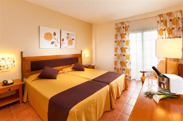 Hotel-Isabel-1-bedroom-Villa-6-1.jpg