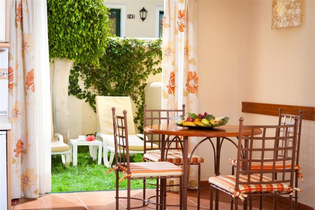 Hotel-Isabel-1-bedroom-Villa-8-11.jpg