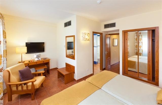 Hotel-ISABEL-2-Bedroom-Villa-7-1.jpg
