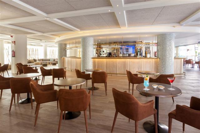 TFS - TIGOTAN LOVERS & FRIENDS - Bar Hall (2).jpg