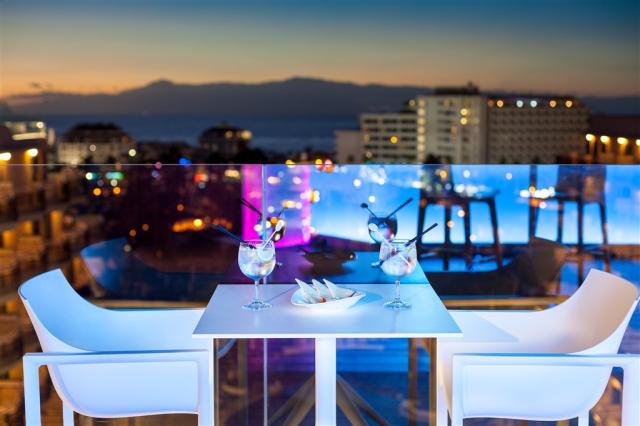 TFS - TIGOTAN LOVERS & FRIENDS - rooftop (7).jpg