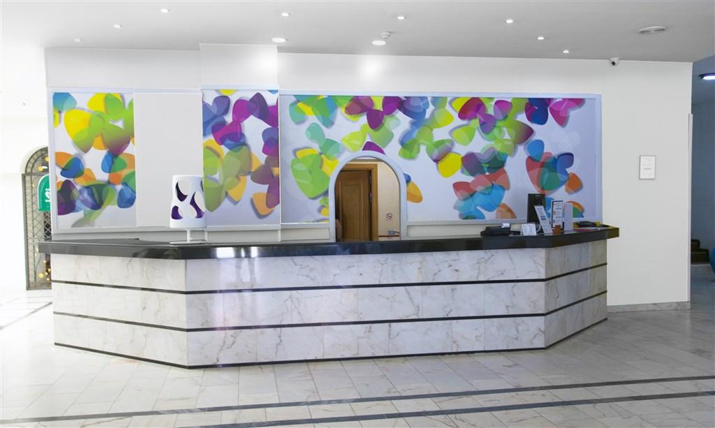 LOBBY 1.jpg
