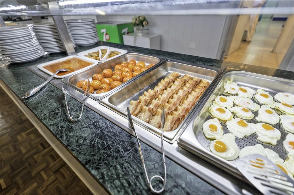 BUFFET 8.jpg