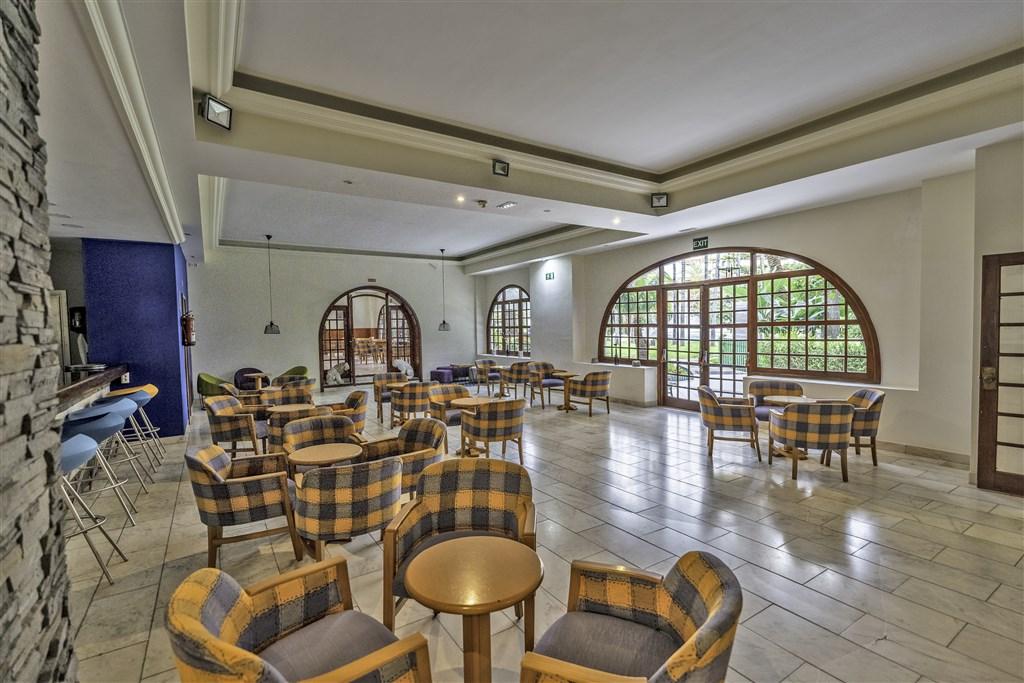 SALON 4.jpg