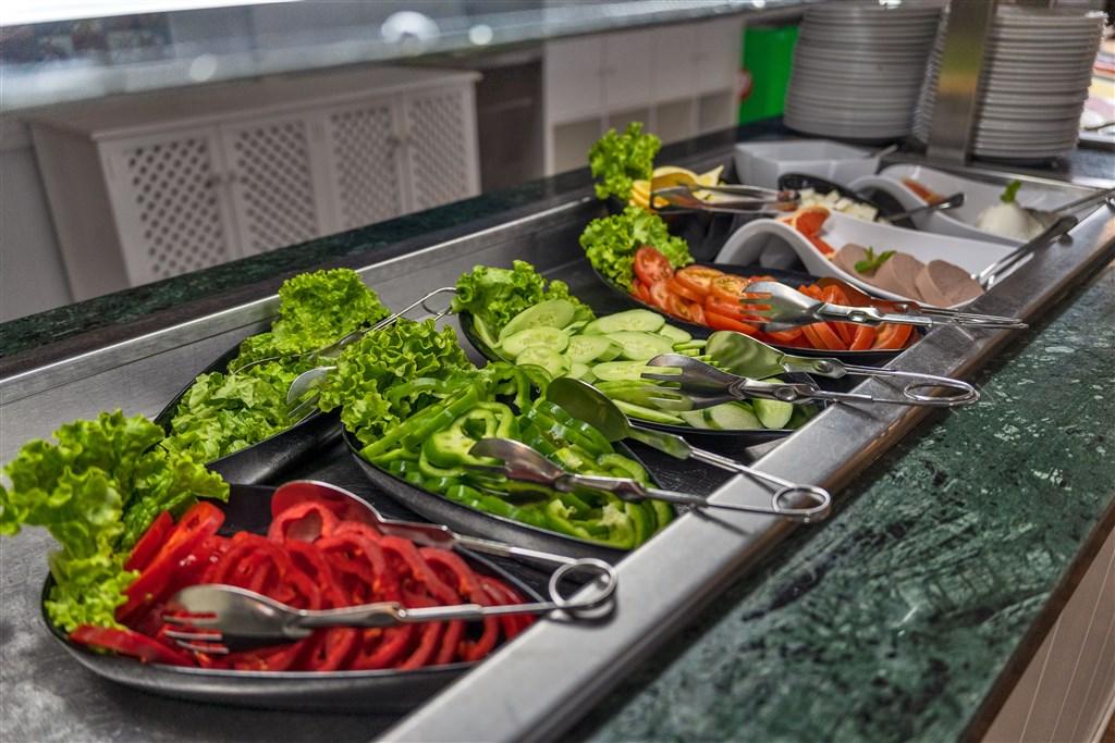BUFFET 16.jpg