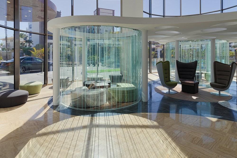 Lobby-gfvictoria-2.jpg