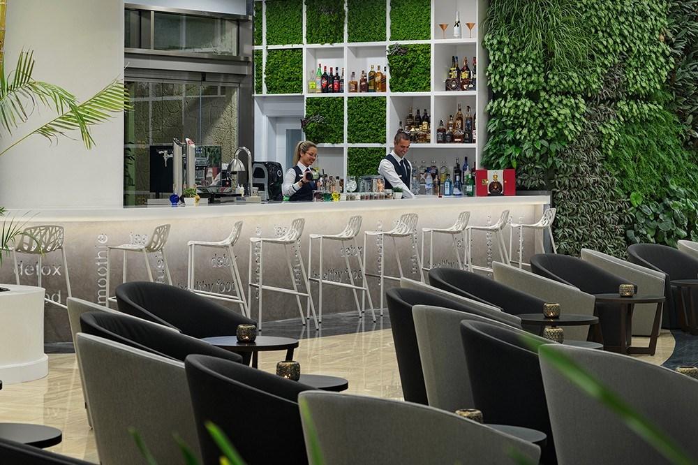 Lobby-Bar-Los-Naranjos-gfvictoria-1.jpg
