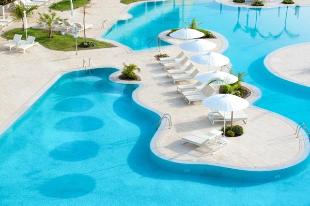 gfvictoria-family-pools-2.jpg
