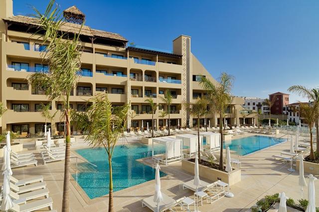 Adult-Pools-gfvictoria-1.jpg