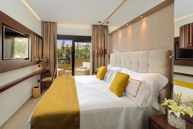 Senior-Suite-Dormitorio-4.jpg