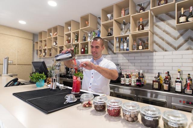 Amaina-Restaurant-gfvictoria-1.jpg