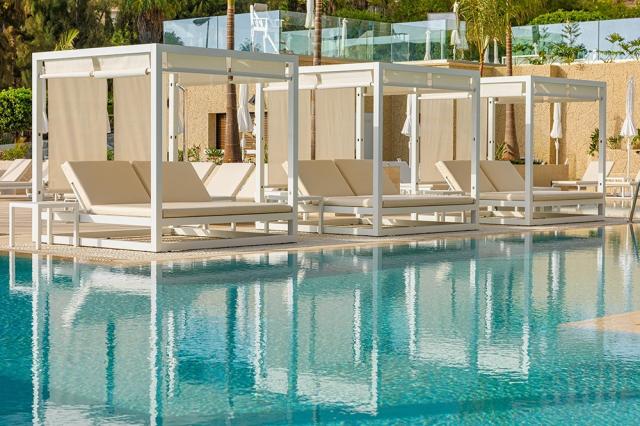 Adult-Pools-gfvictoria-3.jpg