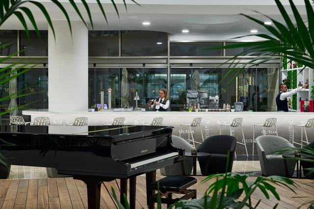 Lobby-Bar-Los-Naranjos-gfvictoria-2.jpg