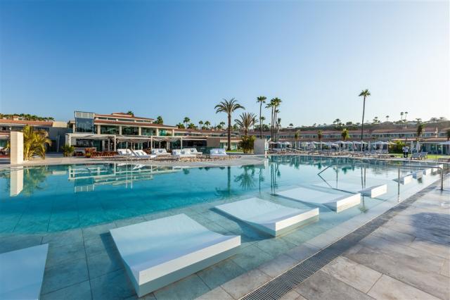 MAIN POOL (6)1.jpg