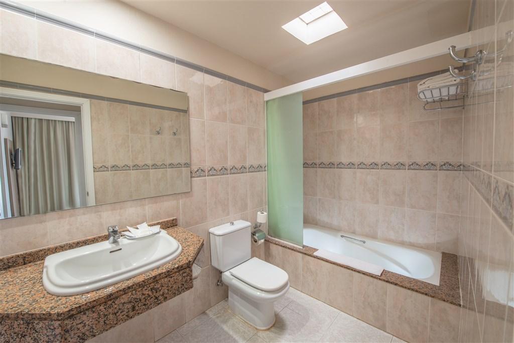 lzs baño.jpg