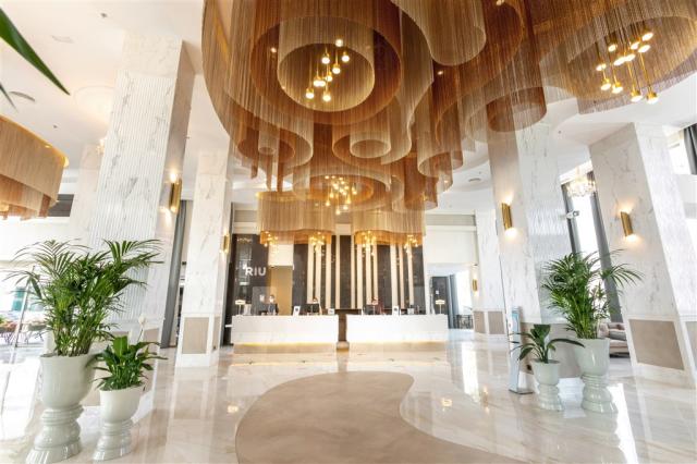 XMP_21_005 - Lobby.jpg
