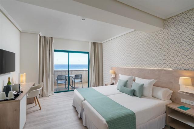 ALTEN-MFC-DB-OV-Bedroom-JR.jpeg