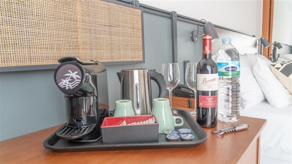 020-W-room-example-double-room-premier-bay-view-premium-double-
