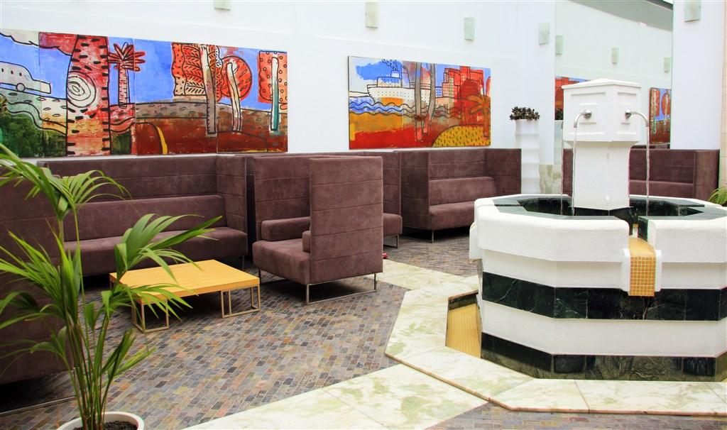 Lobby (4)6.JPG