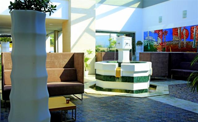 Lobby (3)6.JPG