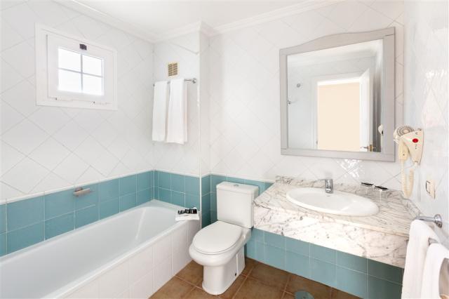 Chatur Playa Real Resort 2022_57 Family 1 & 2 Bedrooms.jpg