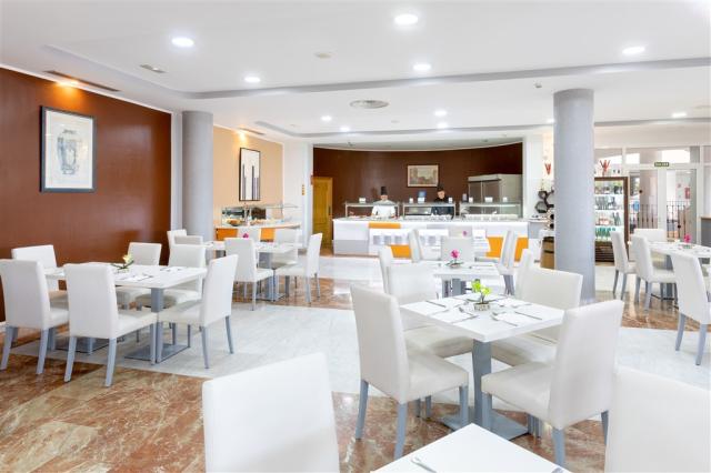 Chatur Playa Real Resort 2022_07 Buffet Restaurant 2.jpg