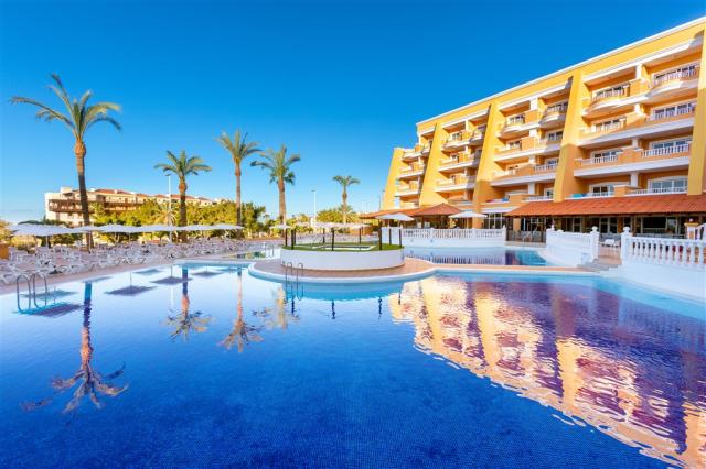 Chatur Playa Real Resort 2022_01 Pool 1.jpg