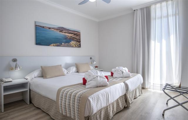 JS BEDROOM1.jpg
