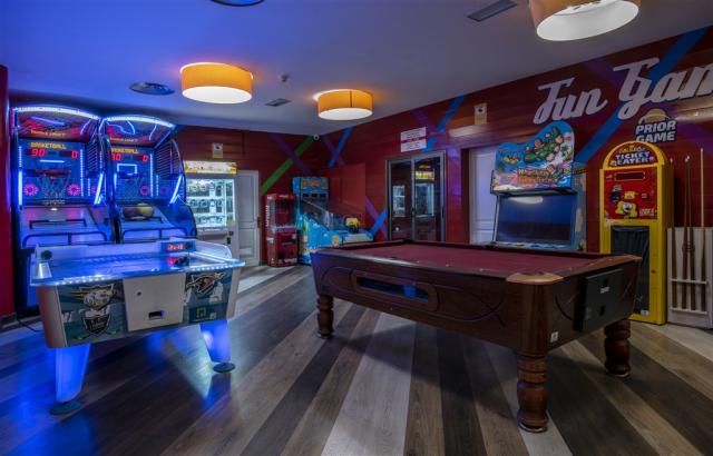 _TAL9555-GameRoom021.jpg