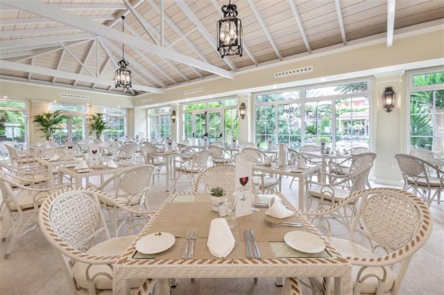 GAR_20_061 - Main restaurant.jpg