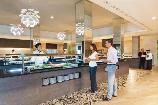 ARC_15_016 - Main restaurant.jpg
