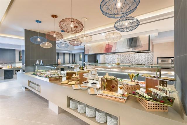 XPL_19_043 - Main restaurant.jpg
