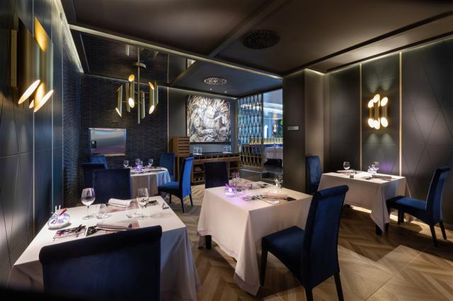 XPL_19_046 - Krystal fusion restaurant.jpg