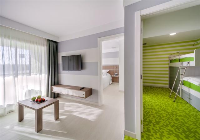 BFUE_ROOM_39.jpg