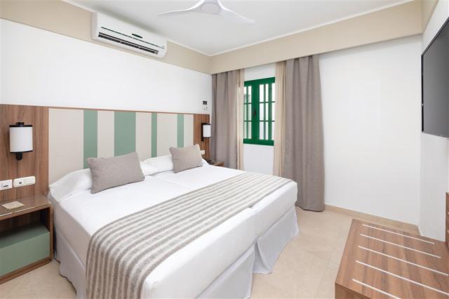 PAR_21_103 - Family 1 bedroom.jpg