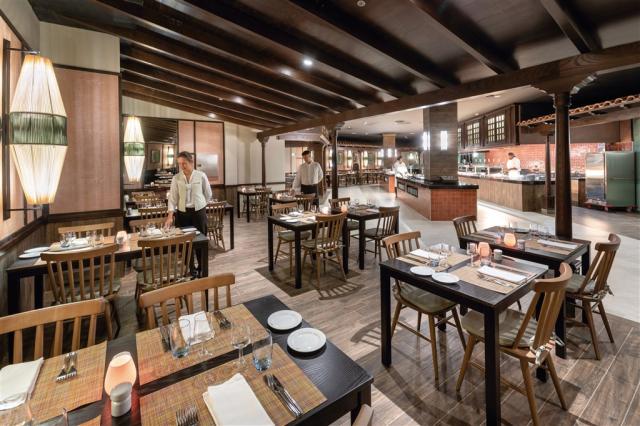 PAR_21_061 - Canarian restaurant.jpg