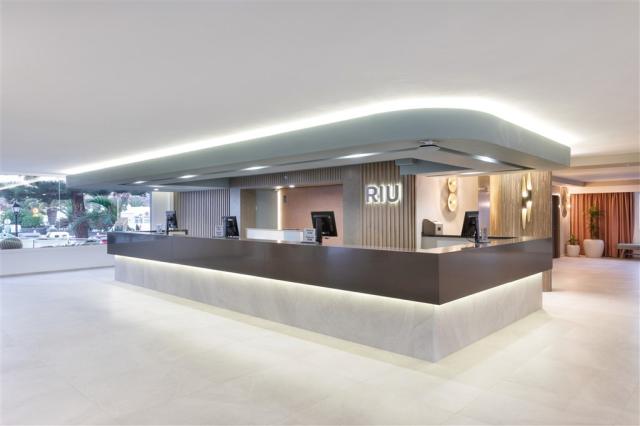PAR_21_074 - Reception.jpg