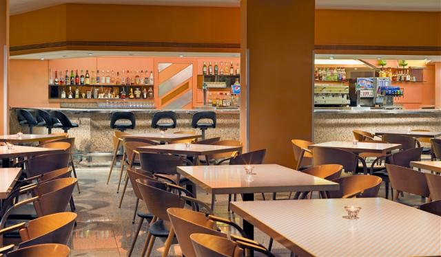 lobby-bar.jpg