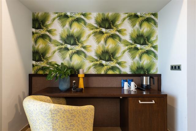 Roca Negra Junior Suite 08.jpg