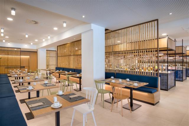 BLANAR_GAST_41-Buffet Olivina.jpg