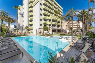 Livvo Anamar Suites