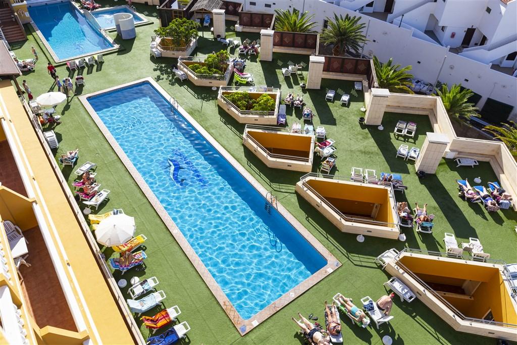 20181102_Villa_de_Adeje_Beach_010_piscina.jpg