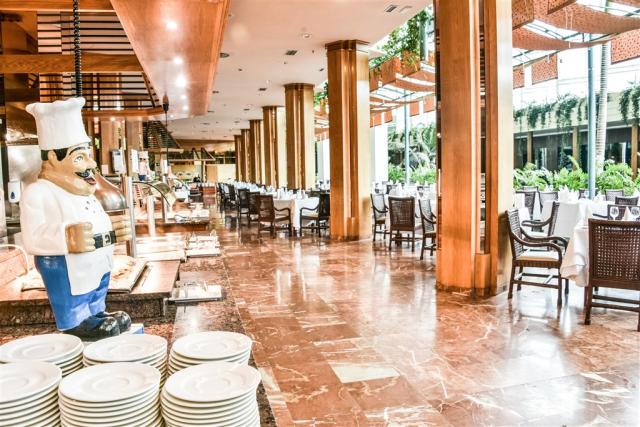 ACE - BEATRIZ COSTA & SPA - Restaurant Buffet (3).jpg