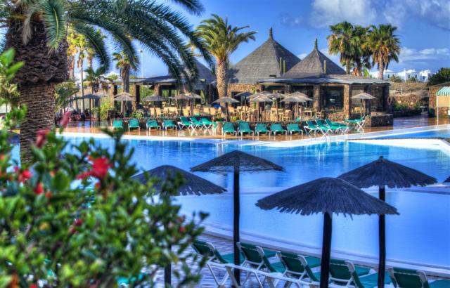 ACE - BEATRIZ COSTA & SPA - Pool Bar Restaurant Las Falapas (3)