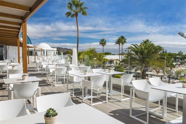 6.3 Restaurante Buffet  El Mirador Terrace.jpg