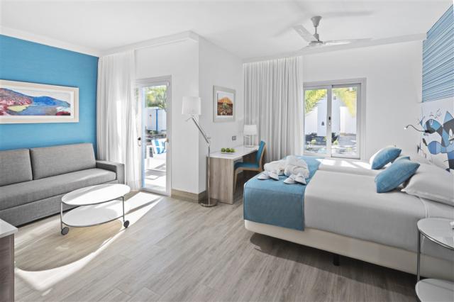 5. Junior Suite.jpg