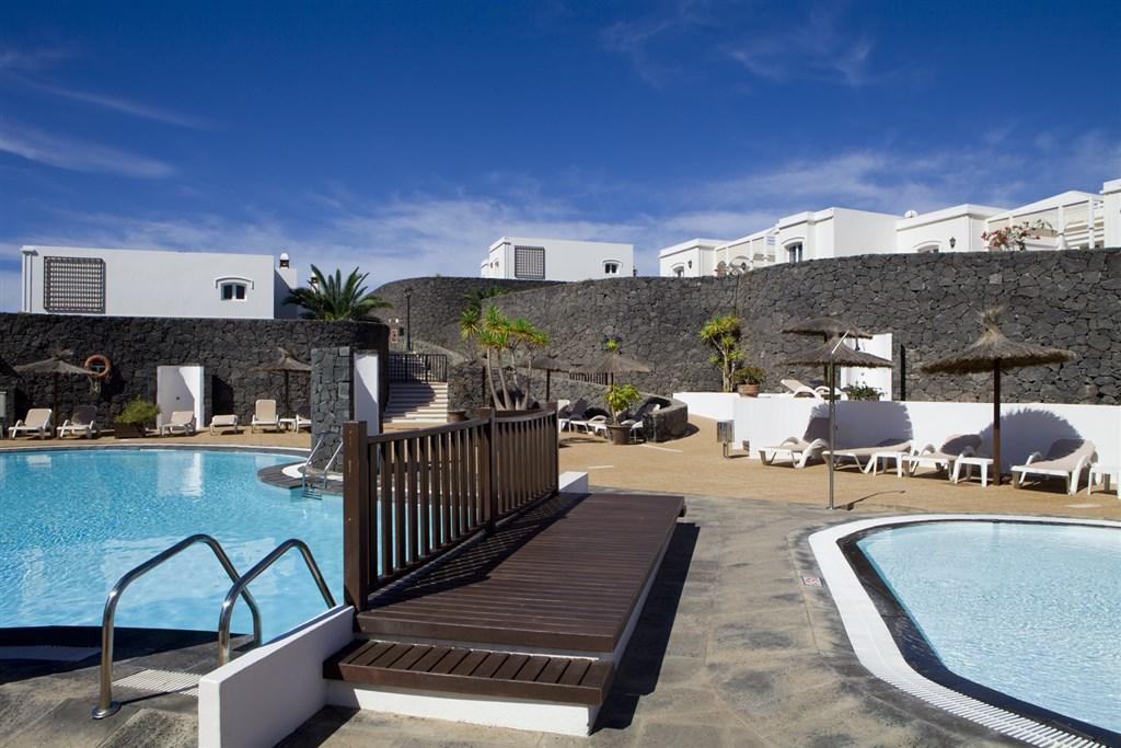ACE - LIVVO COLORADAMAR - piscina (8).png