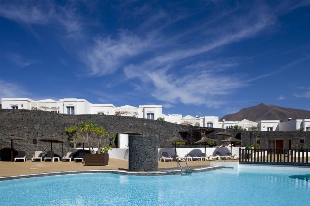 ACE - LIVVO COLORADAMAR - piscina (4).png